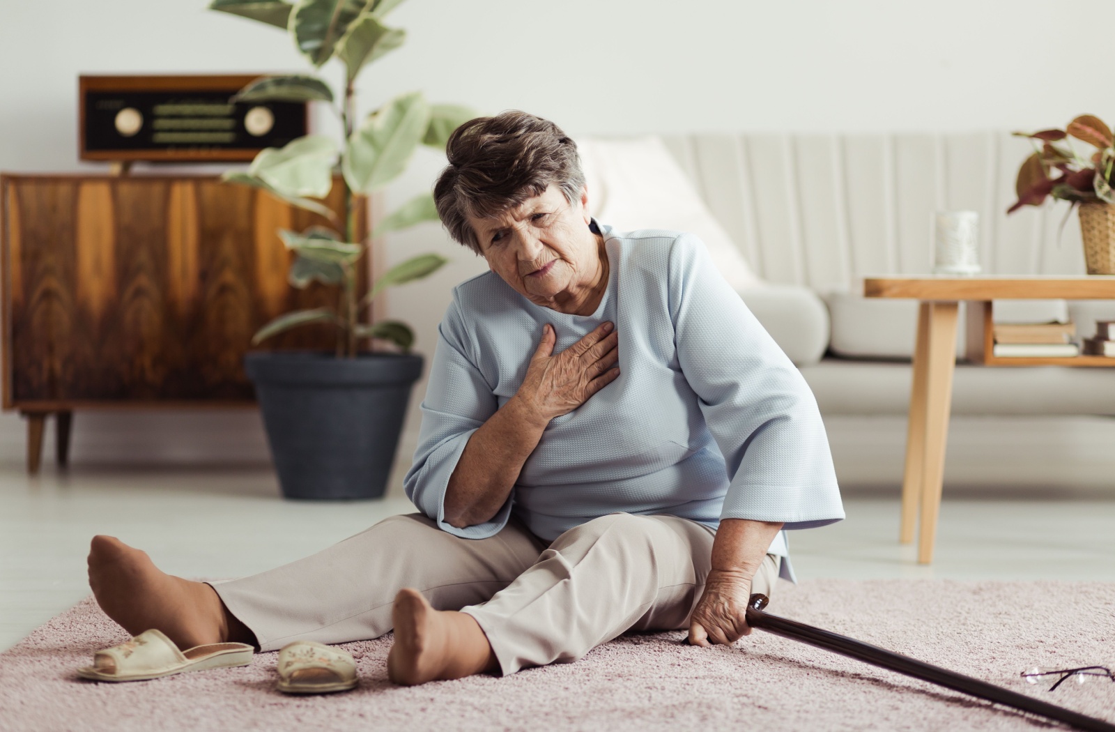 An older person is recovering from a fall and knows they have psychological support.